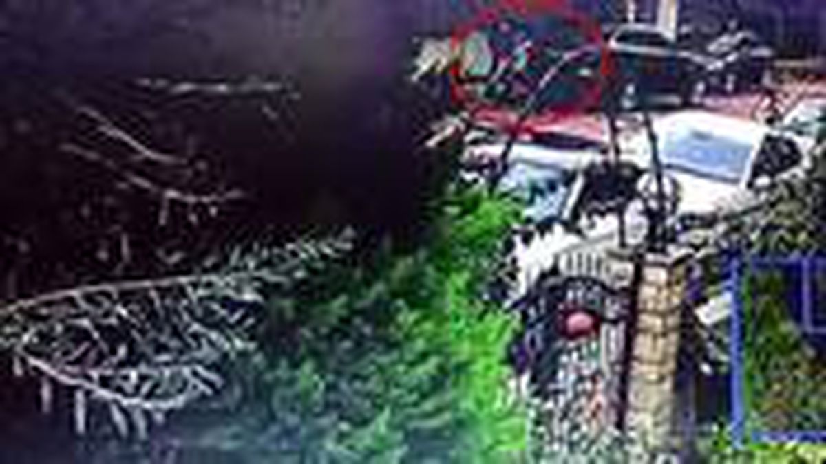 Motosikletli iki şahsın, müteahhide silahlı saldırıda bulunduğu anlar kameraya yansıdı
