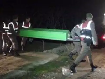 13 yaşındaki Hatice Çiftiçi'yi iple boğarak öldüren zanlının yargılanmasına başlandı 13 yaşındaki Hatice Çiftiçi'yi iple boğarak öldüren zanlının yargılanmasına başlandı