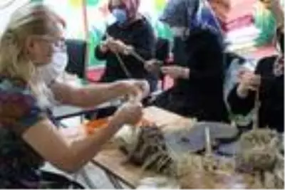 60 yıl aradan sonra kenevirden Rize Bezi üretildi 60 yıl aradan sonra kenevirden Rize Bezi üretildi