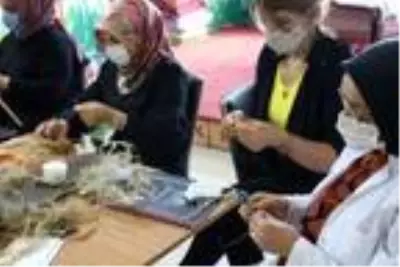 60 yıl aradan sonra kenevirden Rize Bezi üretildi 60 yıl aradan sonra kenevirden Rize Bezi üretildi