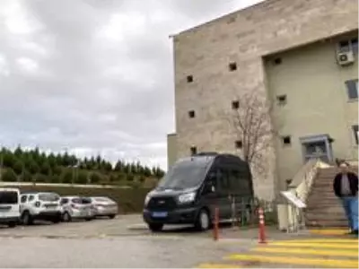 Son dakika! MİT ve Emniyetin başarılı operasyonu ile yakalanan BAE ajanı Sakarya adliyesinde Son dakika! MİT ve Emniyetin başarılı operasyonu ile yakalanan BAE ajanı Sakarya adliyesinde
