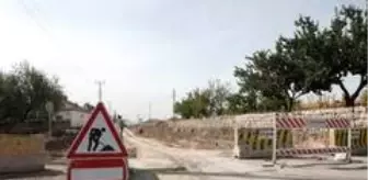 Mahmut Şahin: Başkan Çolakbayrakdar, '110 farklı noktada şehrin altyapısını güçlendirdik' Mahmut Şahin: Başkan Çolakbayrakdar, '110 farklı noktada şehrin altyapısını güçlendirdik'