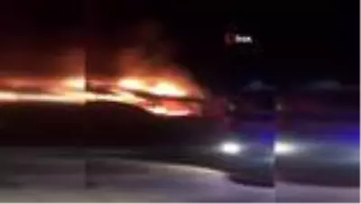 Son dakika haberi! Başkent'te çöp konteynerinde çıkan yangın 2 dükkana sıçradı Son dakika haberi! Başkent'te çöp konteynerinde çıkan yangın 2 dükkana sıçradı
