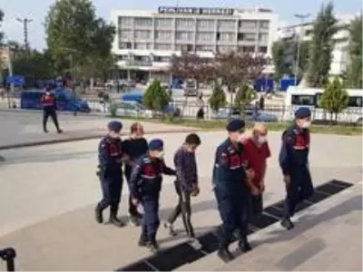 Son dakika haberi | Bin adet uyuşturucu hap ile yakalandılar Son dakika haberi | Bin adet uyuşturucu hap ile yakalandılar
