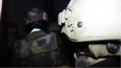 Son dakika haberi | Bursa'da şafak operasyonu, mahalle abluka alındı Son dakika haberi | Bursa'da şafak operasyonu, mahalle abluka alındı
