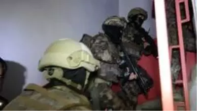 Son dakika haberi | Bursa'da şafak operasyonu, mahalle abluka alındı Son dakika haberi | Bursa'da şafak operasyonu, mahalle abluka alındı