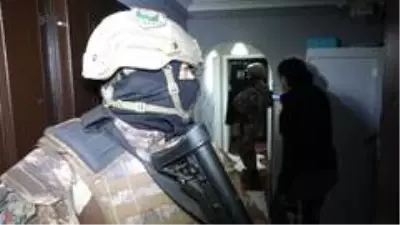Son dakika haberi | Bursa'da şafak operasyonu, mahalle abluka alındı Son dakika haberi | Bursa'da şafak operasyonu, mahalle abluka alındı