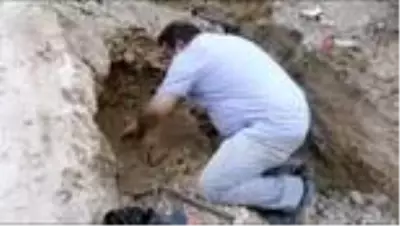 Dağlardan topladığı taş parçalarını göz alıcı güzelliğe dönüştürüyor Dağlardan topladığı taş parçalarını göz alıcı güzelliğe dönüştürüyor