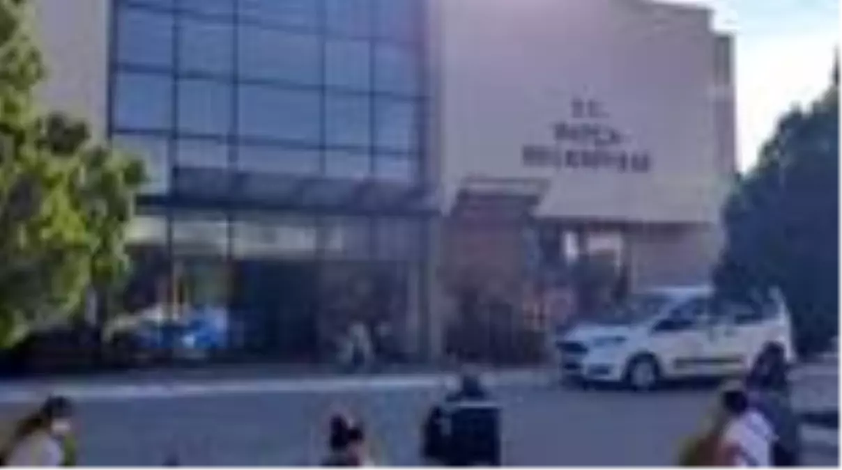 Datça'da belediye önünde oturma eylemi devam ediyor