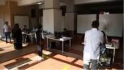 Denizli'de 3 bin öğrenciye 3 milyon 600 bin TL'lik destek Denizli'de 3 bin öğrenciye 3 milyon 600 bin TL'lik destek