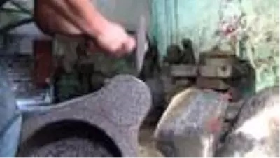 Diyarbakırlı taş ustası bazalt taşından sanat eserleri çıkarıyor Diyarbakırlı taş ustası bazalt taşından sanat eserleri çıkarıyor