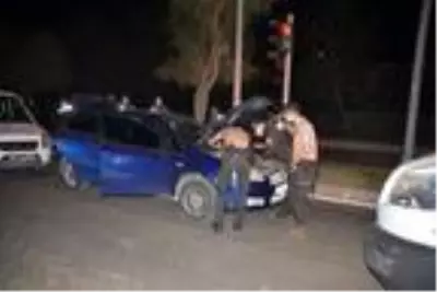 'Dur' ihtarına uymayan otomobilden av tüfeği çıktı: 3 gözaltı 'Dur' ihtarına uymayan otomobilden av tüfeği çıktı: 3 gözaltı