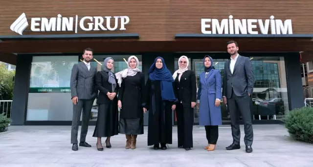 Emin Grup yönetim kurulu Hatay'da 30 bin ağaçlık Emin Üstün hatıra ormanı oluşturuyor! Emin Grup yönetim kurulu Hatay'da 30 bin ağaçlık Emin Üstün hatıra ormanı oluşturuyor!