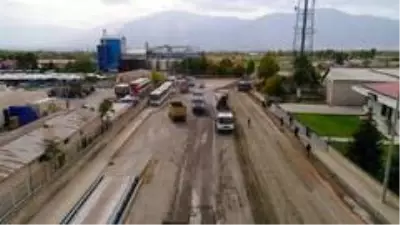 Erzincan'da asfalt çalışmaları devam ediyor Erzincan'da asfalt çalışmaları devam ediyor
