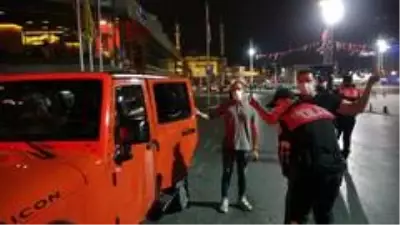 Fazla yolcu aldığı için ceza yiyen taksiciden ilginç savunma: Haberim yoktu, bugün başladım Fazla yolcu aldığı için ceza yiyen taksiciden ilginç savunma: Haberim yoktu, bugün başladım