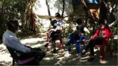 Son dakika haberleri | Fedakar öğretmen, babayı ikna ederek kız kardeşleri okula kazandırdı Son dakika haberleri | Fedakar öğretmen, babayı ikna ederek kız kardeşleri okula kazandırdı