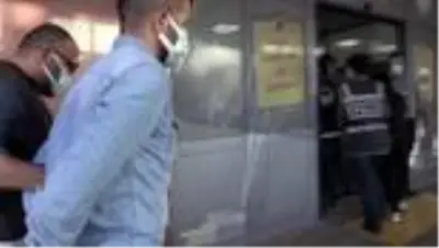 Gasp girişiminde bulundukları iddiasıyla yakalanan 3 kişi tutuklandı Gasp girişiminde bulundukları iddiasıyla yakalanan 3 kişi tutuklandı