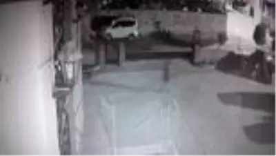 Son dakika haber... Gaziantep'te bekçilerin yakaladığı hırsızlık şüphelisi gözaltına alındı Son dakika haber... Gaziantep'te bekçilerin yakaladığı hırsızlık şüphelisi gözaltına alındı