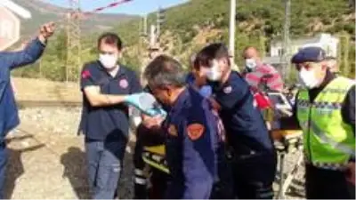 Son dakika haber: Hemzemin geçitte can pazarı: 2 ölü, 1 yaralı Son dakika haber: Hemzemin geçitte can pazarı: 2 ölü, 1 yaralı