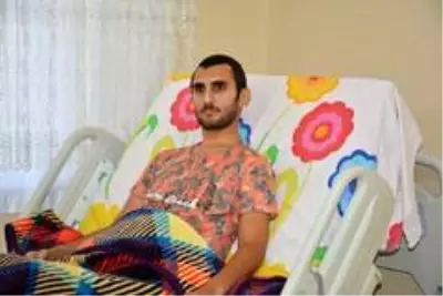 Son dakika haberleri: İki çocuk babası felçli genç yardım bekliyor Son dakika haberleri: İki çocuk babası felçli genç yardım bekliyor