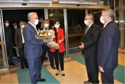 İran Kültür ve Turizm Bakanı Mounesan Açıklaması İran Kültür ve Turizm Bakanı Mounesan Açıklaması