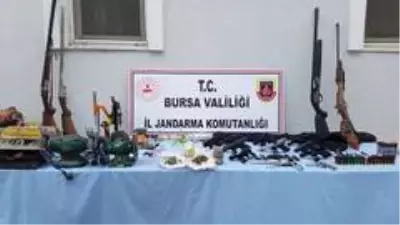 Son dakika haberleri... Jandarmadan silah ve uyuşturucu operasyonu Son dakika haberleri... Jandarmadan silah ve uyuşturucu operasyonu