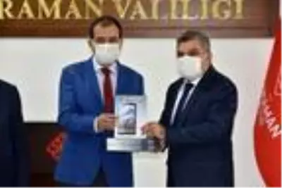 Karaman'da iş insanlarından uzaktan eğitim gören öğrencilere tablet desteği Karaman'da iş insanlarından uzaktan eğitim gören öğrencilere tablet desteği