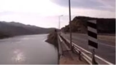Kayıp üniversite öğrencisi Gülistan Doku'yu arama çalışmaları sürüyor Kayıp üniversite öğrencisi Gülistan Doku'yu arama çalışmaları sürüyor
