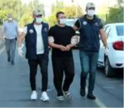 Kırmızı bültenle aranan DEAŞ'lı teröriste yardım ettiği öne sürülen şüpheli, itiraz üzerine tutuklandı Kırmızı bültenle aranan DEAŞ'lı teröriste yardım ettiği öne sürülen şüpheli, itiraz üzerine tutuklandı