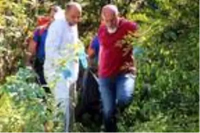 Altınlarını çalmak için öldürdüğü kadının cenazesine katılmış: Hem ağlamış hem de başsağlığı dilemiş