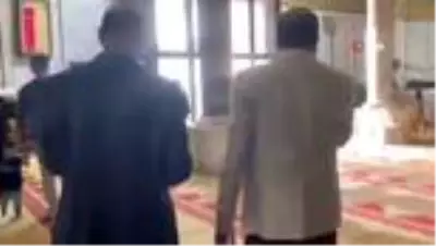 Mescid-i Aksa'yı ziyaret eden BAE heyeti kovuldu Mescid-i Aksa'yı ziyaret eden BAE heyeti kovuldu