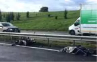 Trafiğe kapalı yolda otomobil motosikletle çarpıştı: 1 ölü,1 yaralı Trafiğe kapalı yolda otomobil motosikletle çarpıştı: 1 ölü,1 yaralı