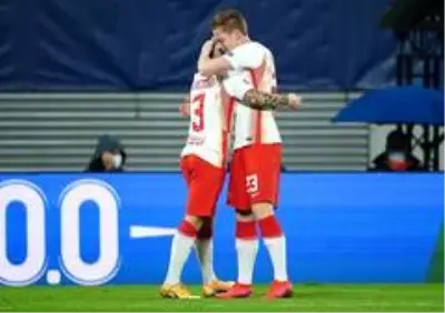 Başakşehir, Şampiyonlar Ligi'ndeki ilk maçında Leipzig'e 2-0 yenildi Başakşehir, Şampiyonlar Ligi'ndeki ilk maçında Leipzig'e 2-0 yenildi
