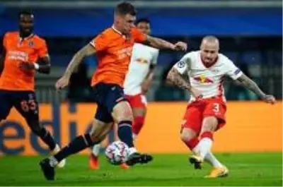 Başakşehir, Şampiyonlar Ligi'ndeki ilk maçında Leipzig'e 2-0 yenildi Başakşehir, Şampiyonlar Ligi'ndeki ilk maçında Leipzig'e 2-0 yenildi