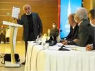 UKOME'nin 6 bin yeni taksi teklifine ilişkin bilgilendirme toplantısı yapıldı UKOME'nin 6 bin yeni taksi teklifine ilişkin bilgilendirme toplantısı yapıldı