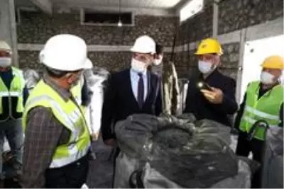 Vali Balcı, Cumhuriyet tarihinin ilk antimuan madenini gezdi Vali Balcı, Cumhuriyet tarihinin ilk antimuan madenini gezdi