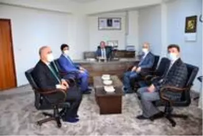 Vali Hüseyin Öner, Merkez Yatılı Erkek Kuran Kursunu ziyaret etti Vali Hüseyin Öner, Merkez Yatılı Erkek Kuran Kursunu ziyaret etti