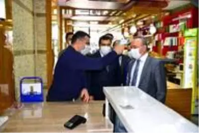 Vali Hüseyin Öner, 'Sağlık İçin Hepimiz İçin' sloganıyla kafe, çay ocağı ve restoranlarda Koronavirüs denetimine katıldı