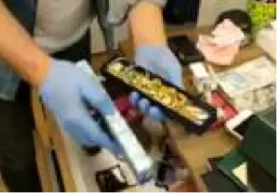 Yardım parası diyerek Belarus rublesi verip, teminat olarak 1 kilo altın aldılar Yardım parası diyerek Belarus rublesi verip, teminat olarak 1 kilo altın aldılar