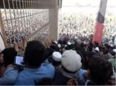 Son dakika haberleri! Afganistan'da Pakistan Konsolosluğu önünde izdiham: 15 ölü, 12 yaralı Son dakika haberleri! Afganistan'da Pakistan Konsolosluğu önünde izdiham: 15 ölü, 12 yaralı
