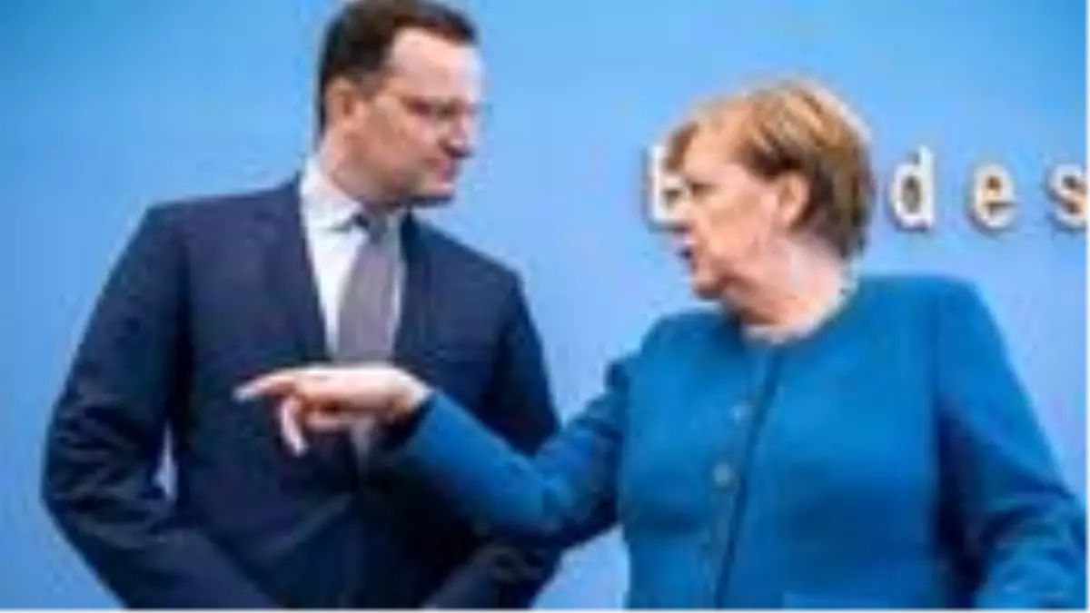 Almanya Sağlık Bakanı Spahn'ın koronavirüs testi pozitif çıktı