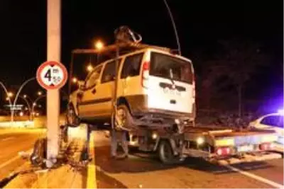 Başkentte trafik kazası: 4 yaralı Başkentte trafik kazası: 4 yaralı
