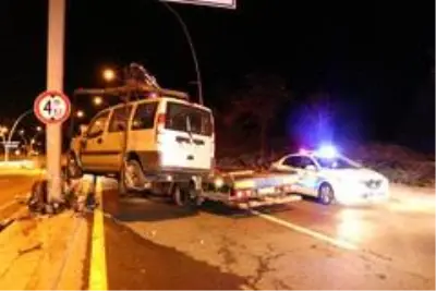 Başkentte trafik kazası: 4 yaralı Başkentte trafik kazası: 4 yaralı