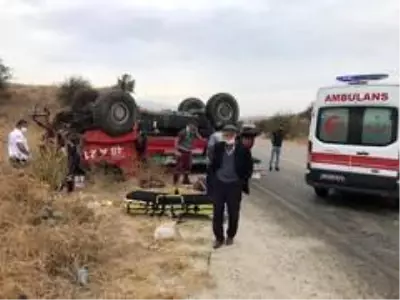Arazöz takla attı: 3 yaralı Arazöz takla attı: 3 yaralı