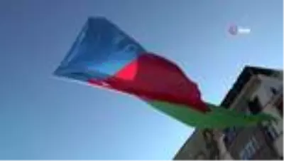 Azerbaycan'a destek için yürüdüler Azerbaycan'a destek için yürüdüler