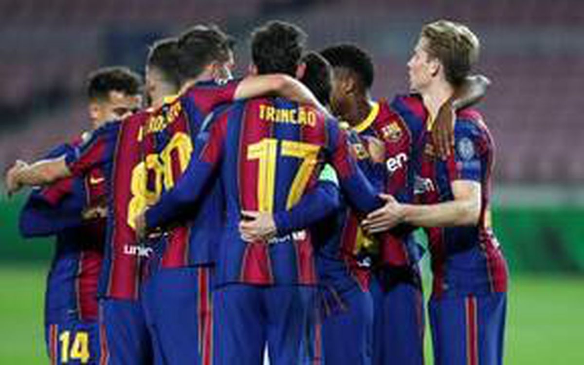 Barcelona, 4 futbolcusunun sözleşme süresini uzattı