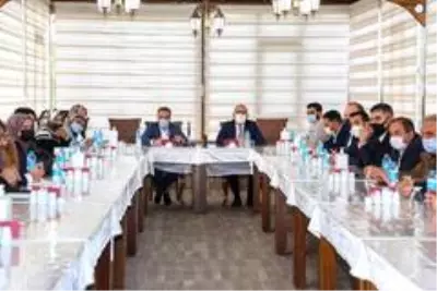 Başkan Kavuş, AK Parti Meram'ın yeni yönetimiyle bir araya geldi Başkan Kavuş, AK Parti Meram'ın yeni yönetimiyle bir araya geldi