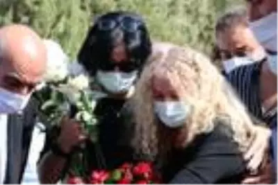 Bekir Coşkun, son yolculuğuna uğurlandı Bekir Coşkun, son yolculuğuna uğurlandı