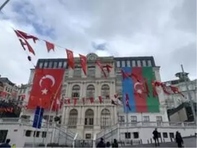 - Beyoğlu Belediyesi'nden Azerbaycan'a bayraklı destek - Beyoğlu Belediyesi'nden Azerbaycan'a bayraklı destek