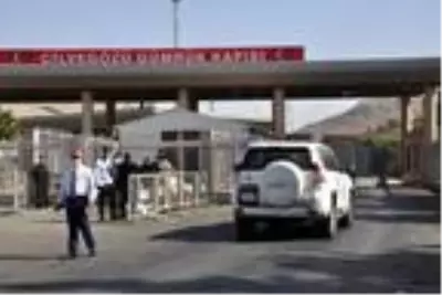 BM'den İdlib'e 52 TIR insani yardım BM'den İdlib'e 52 TIR insani yardım
